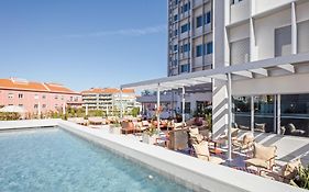 Hotel Acta Moa